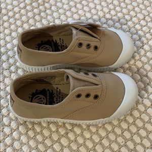 Toddler canvas beige sneaker